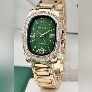 Elegant,Women's Gold and Green Fashion Watch- Looks Expensive but it isn’t 🤪 NEW